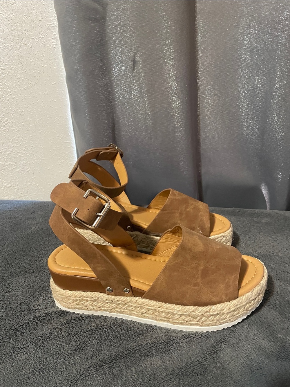 Women’s Brown Espadrille Platform Sandals with Ankle Strap NWOT - Picture 2 of 5